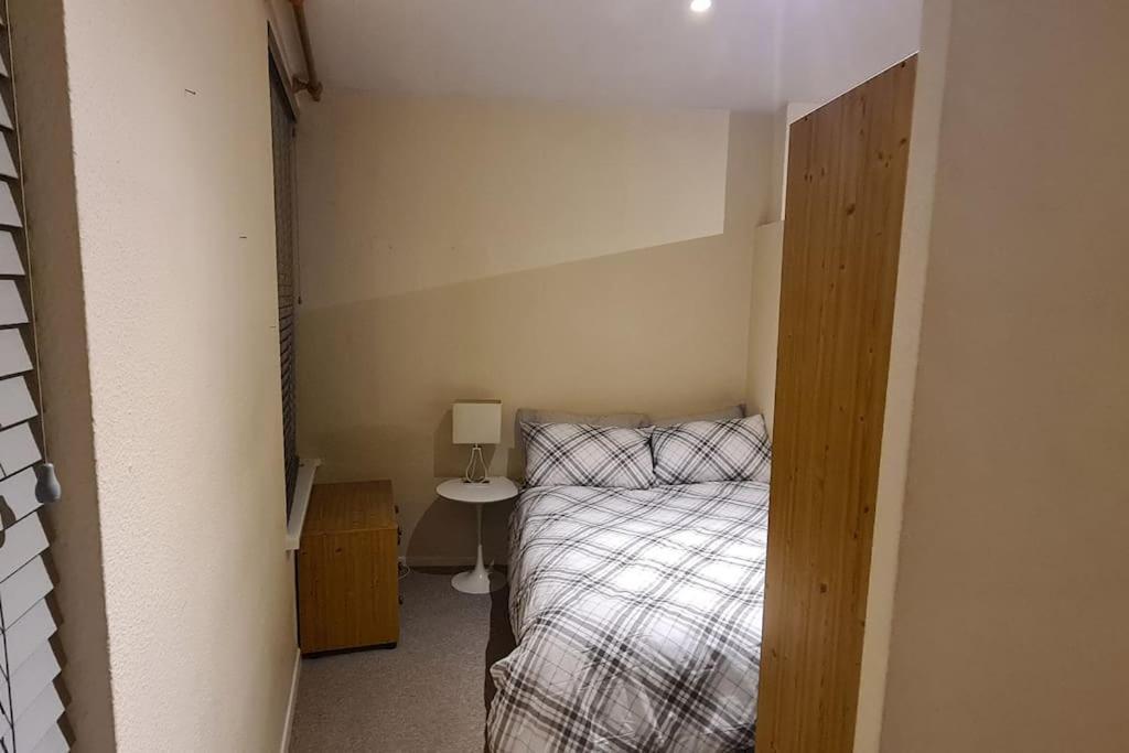 Radcliffe Studio Apartment นอตติงแฮม ภายนอก รูปภาพ